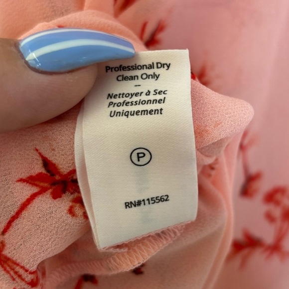 Cinq A Sept Jennings Floral Pintuck Button-Front Top S - Picture 6 of 7